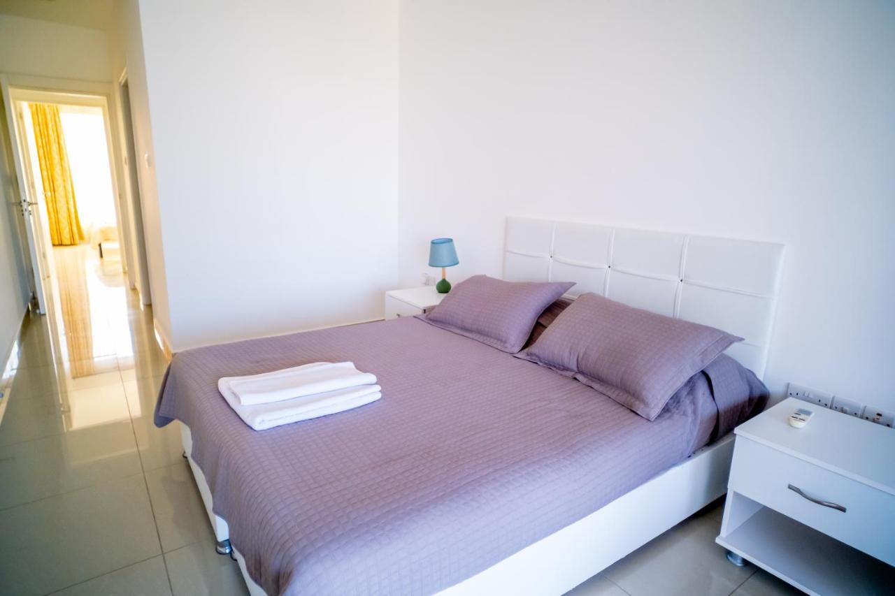Spacious Three-Bedroom Apartment With Sea View A3 Kerýnia Eksteriør bilde