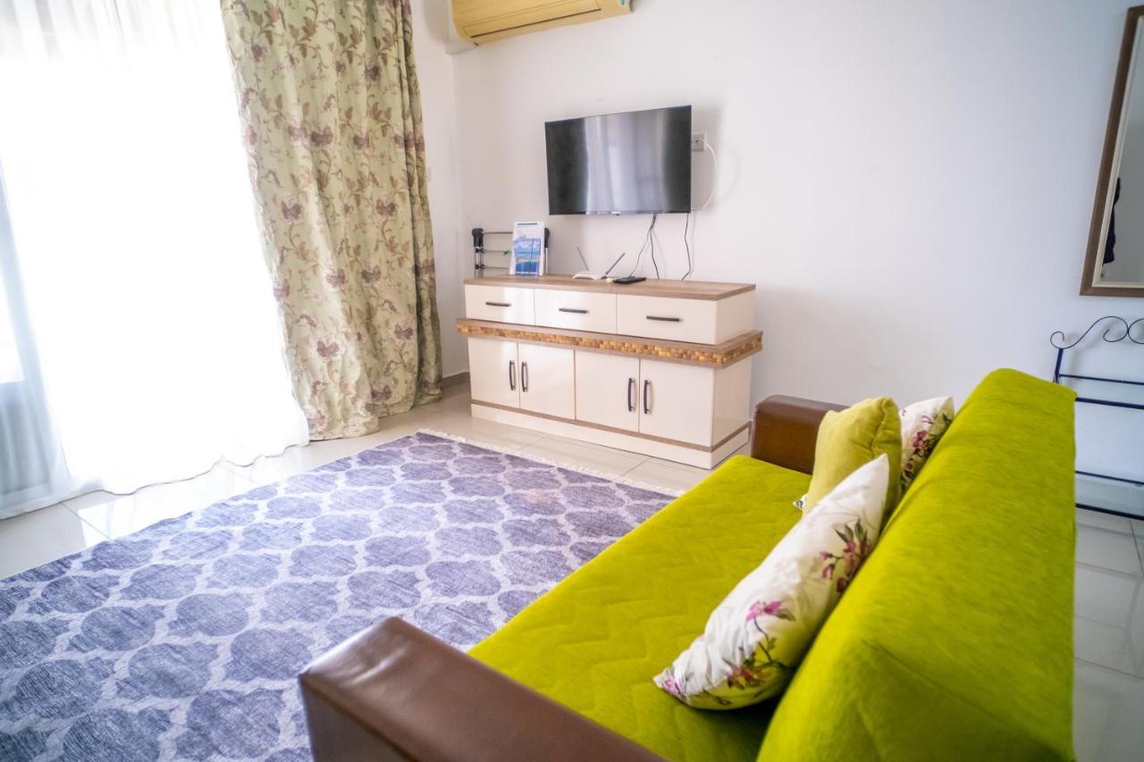 Spacious Three-Bedroom Apartment With Sea View A3 Kerýnia Eksteriør bilde