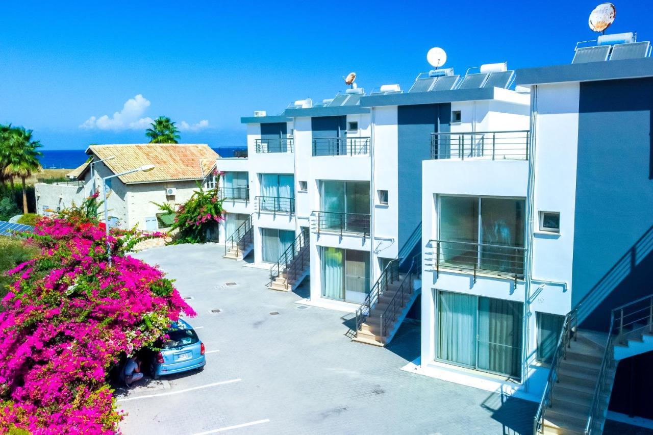 Spacious Three-Bedroom Apartment With Sea View A3 Kerýnia Eksteriør bilde